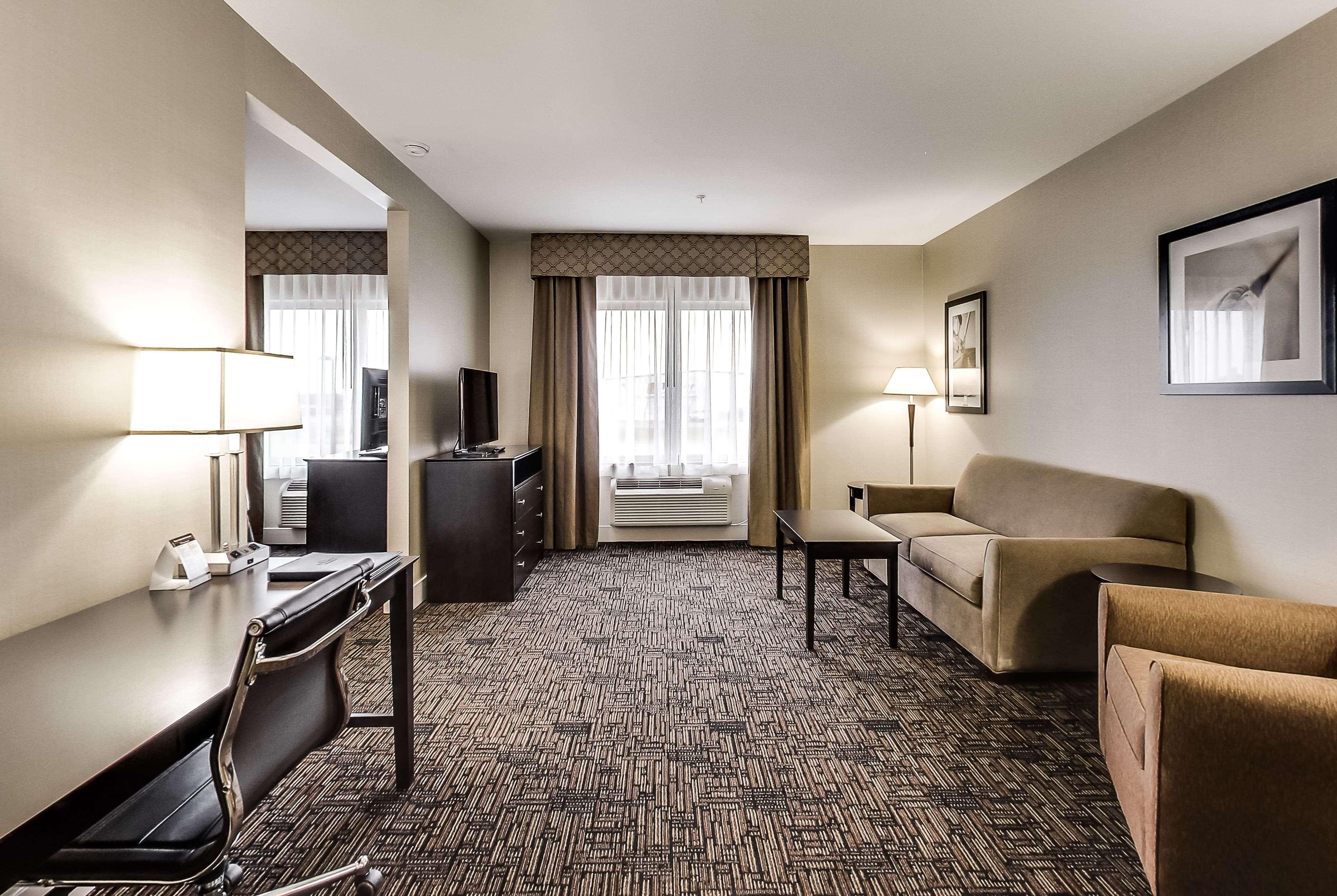 Radisson Hotel Edmonton Airport Leduc Εξωτερικό φωτογραφία