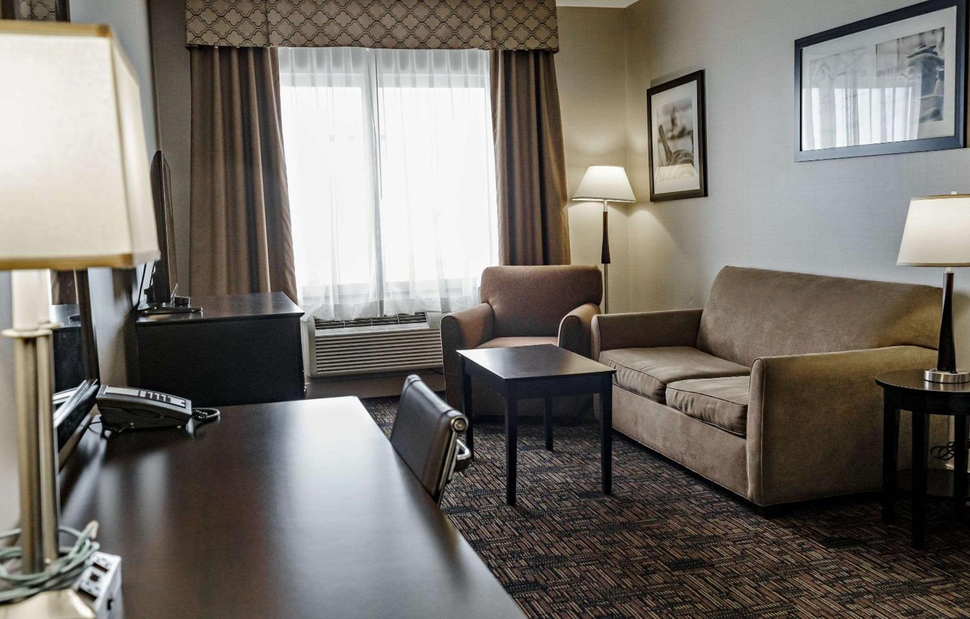 Radisson Hotel Edmonton Airport Leduc Εξωτερικό φωτογραφία