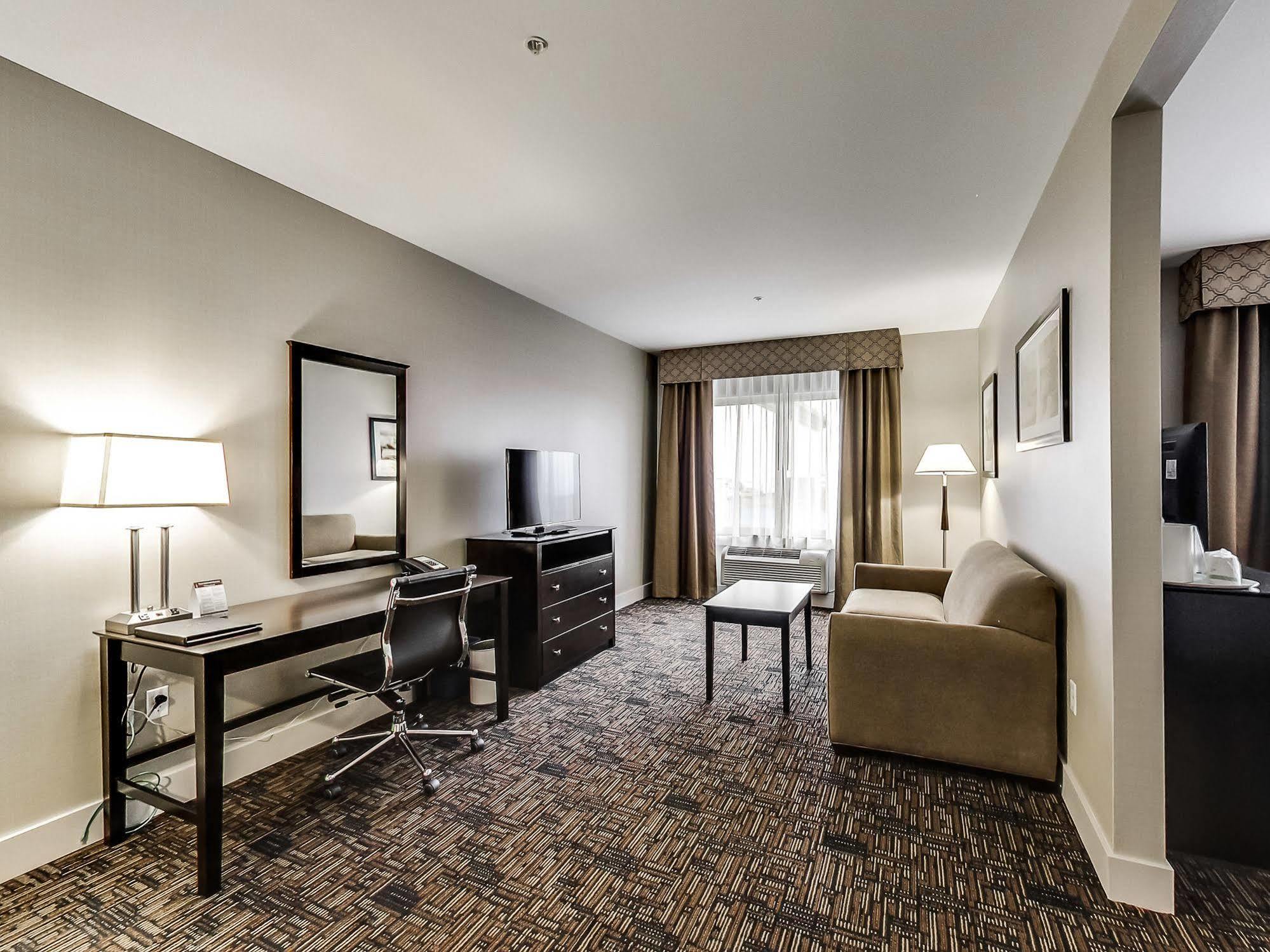 Radisson Hotel Edmonton Airport Leduc Εξωτερικό φωτογραφία